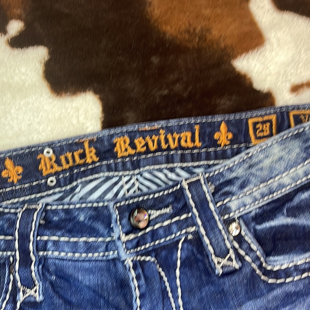 Rock revival jeans! - Picture 5 of 6
